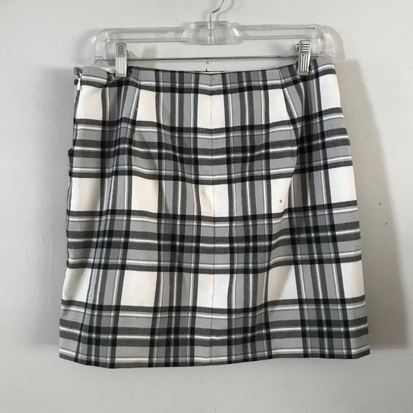 BLack and White Outback Red Plaid Mini Skirt Sz 6 - Picture 2 of 7